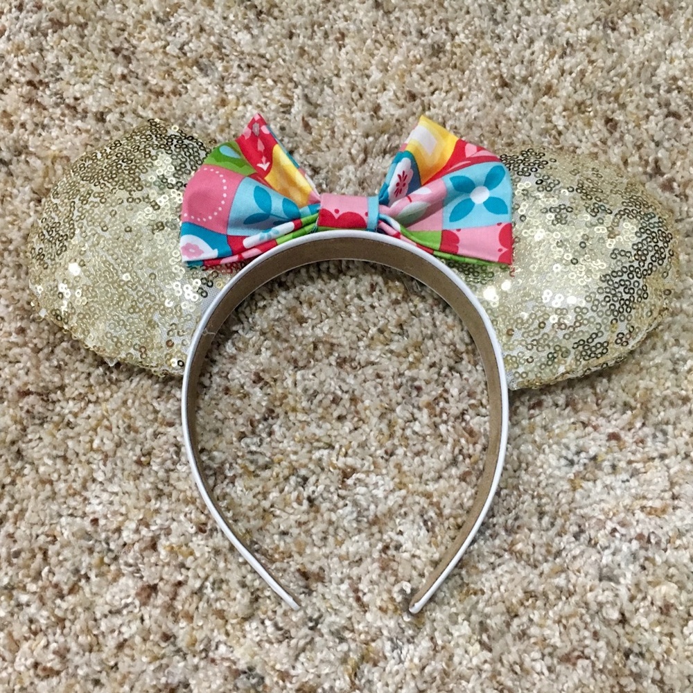 HANDMADE It’s a Small World Minnie Mouse Ears